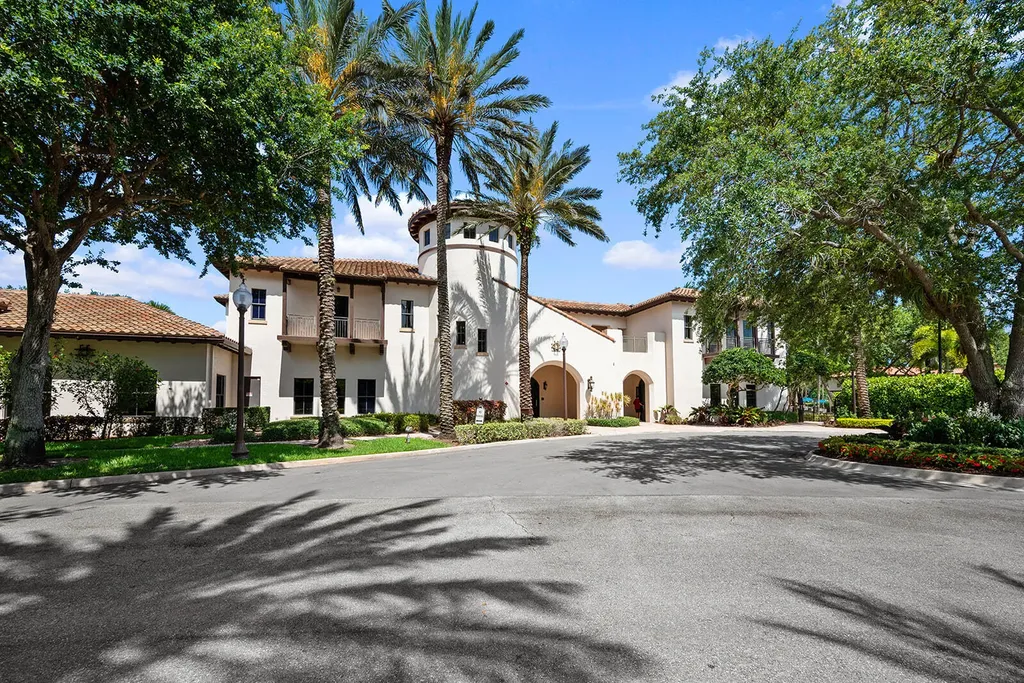 17558 Cadena Drive Boca Raton FL 33496