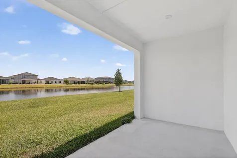 9401 SW Libertas Way Port St Lucie FL 34987