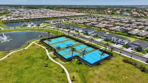 9401 SW Libertas Way Port St Lucie FL 34987