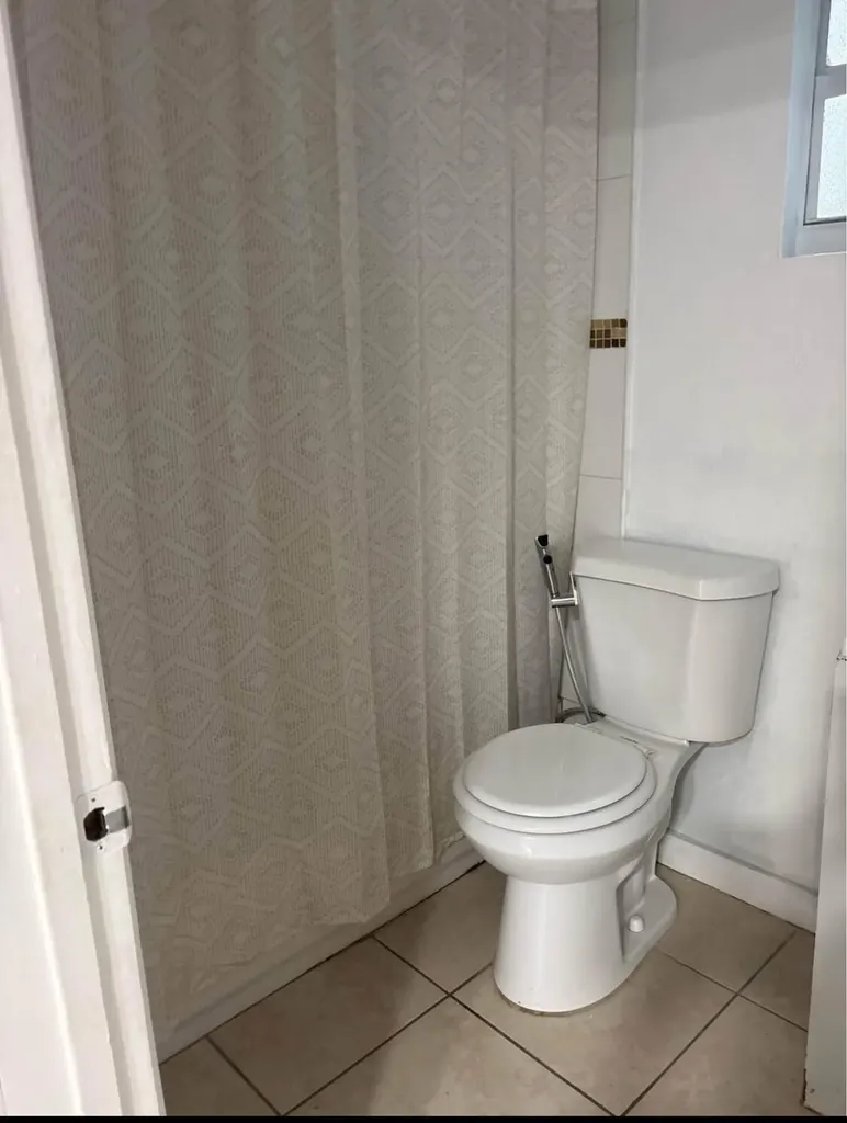 136 N 24th Avenue Hollywood FL 33020