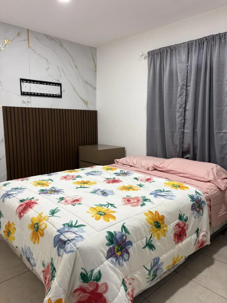 136 N 24th Avenue Hollywood FL 33020