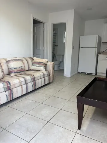 136 N 24th Avenue Hollywood FL 33020