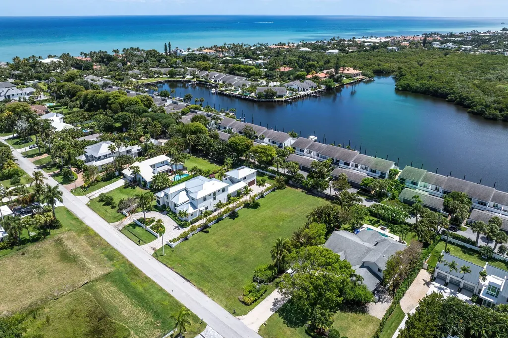 21 Hudson Avenue Ocean Ridge FL 33435