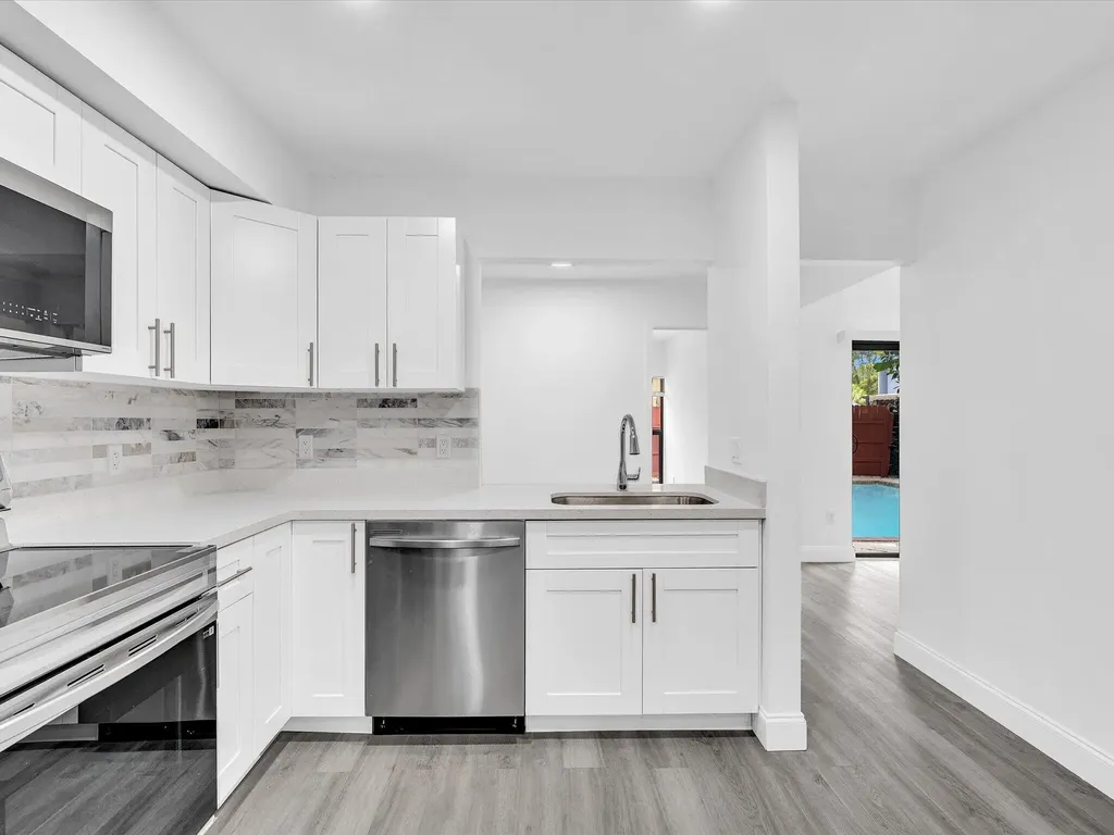 3841 Farragut Street Hollywood FL 33021