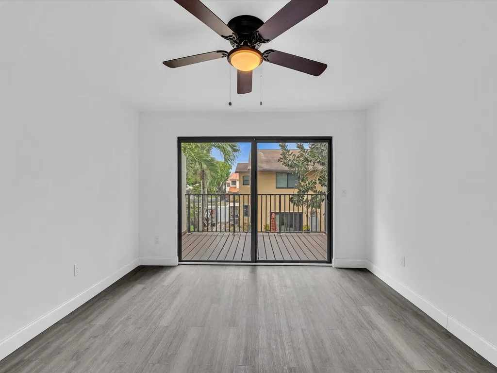 3841 Farragut Street Hollywood FL 33021
