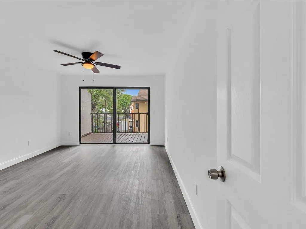 3841 Farragut Street Hollywood FL 33021