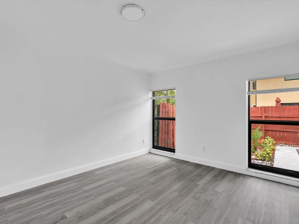 3841 Farragut Street Hollywood FL 33021