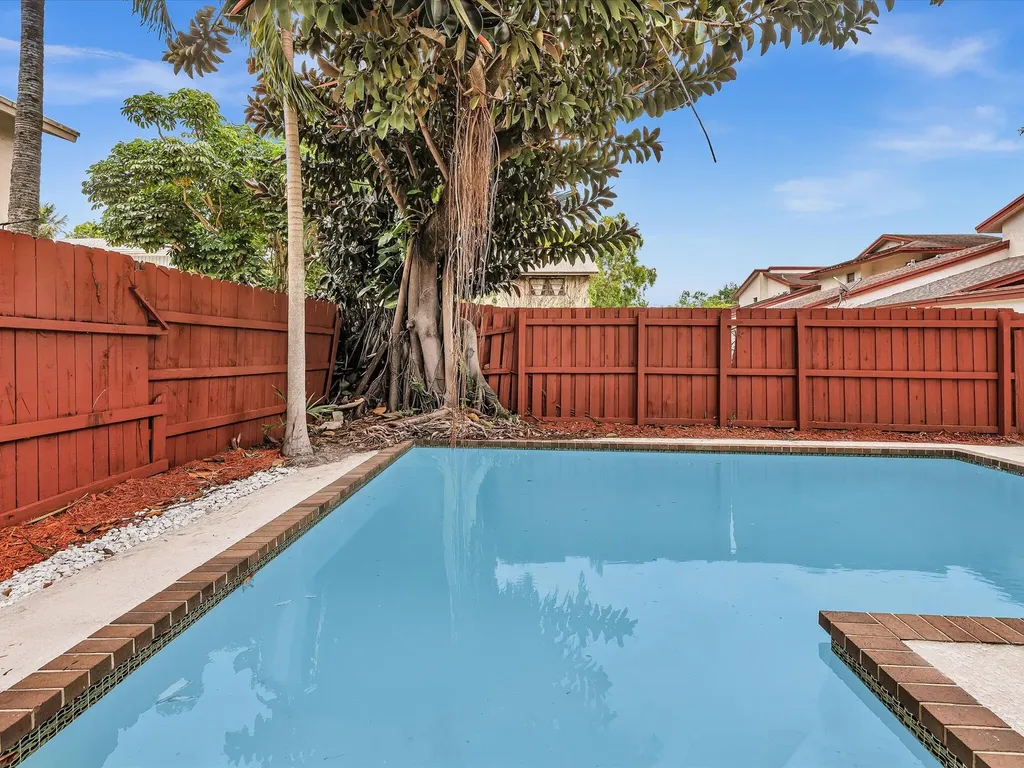 3841 Farragut Street Hollywood FL 33021