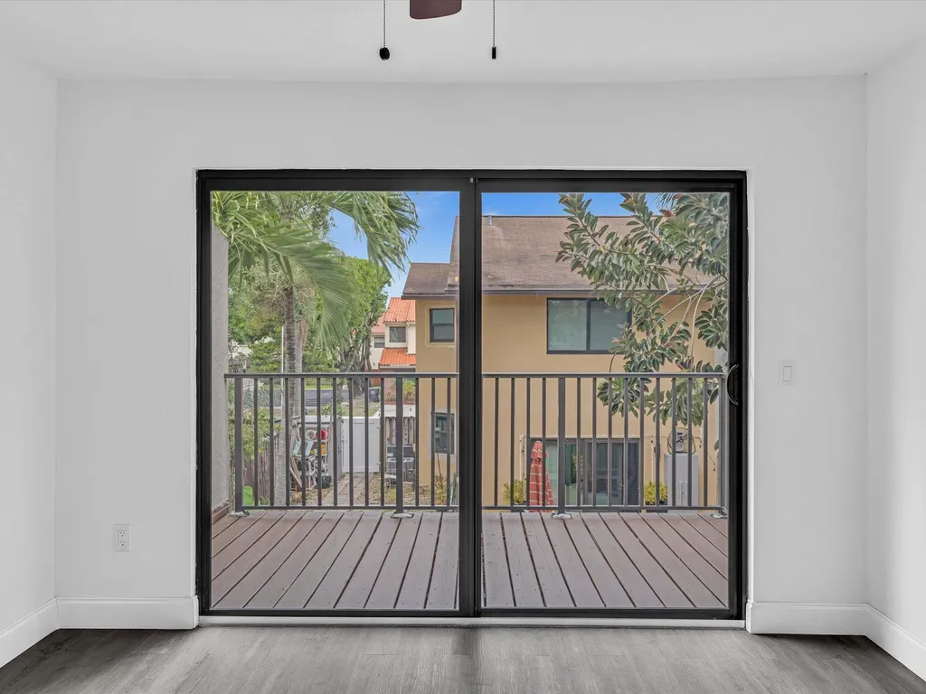 3841 Farragut Street Hollywood FL 33021