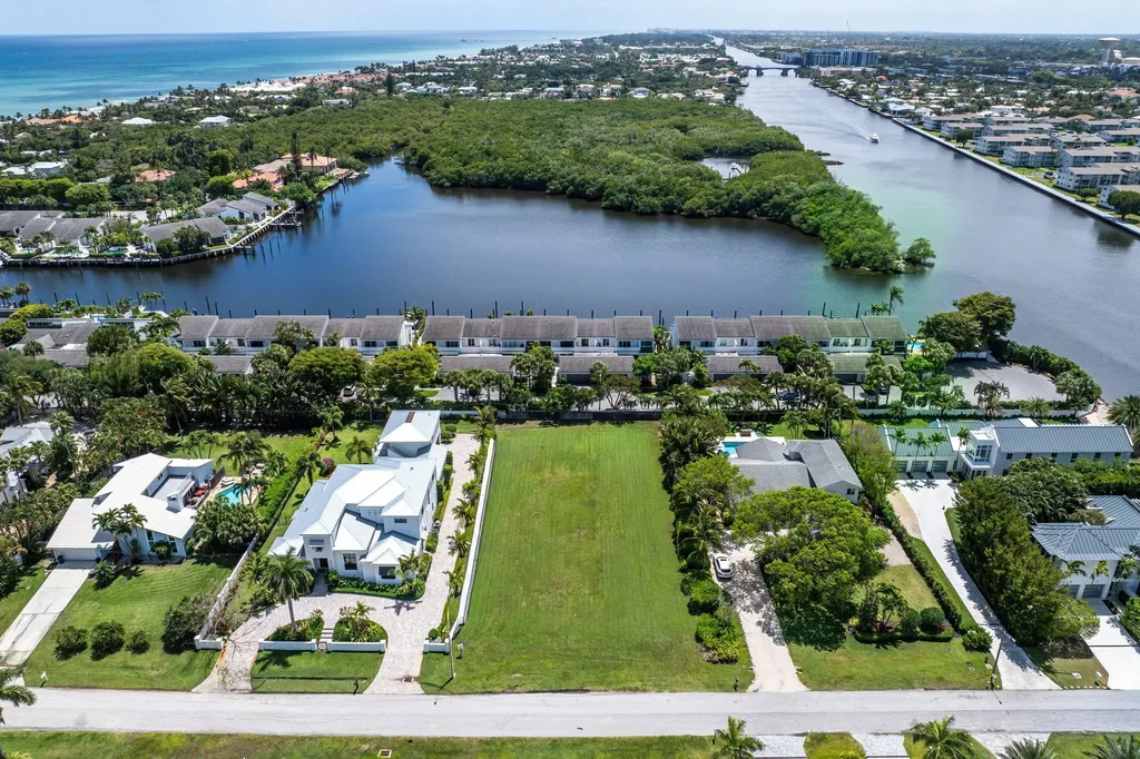 21 Hudson Avenue Ocean Ridge FL 33435