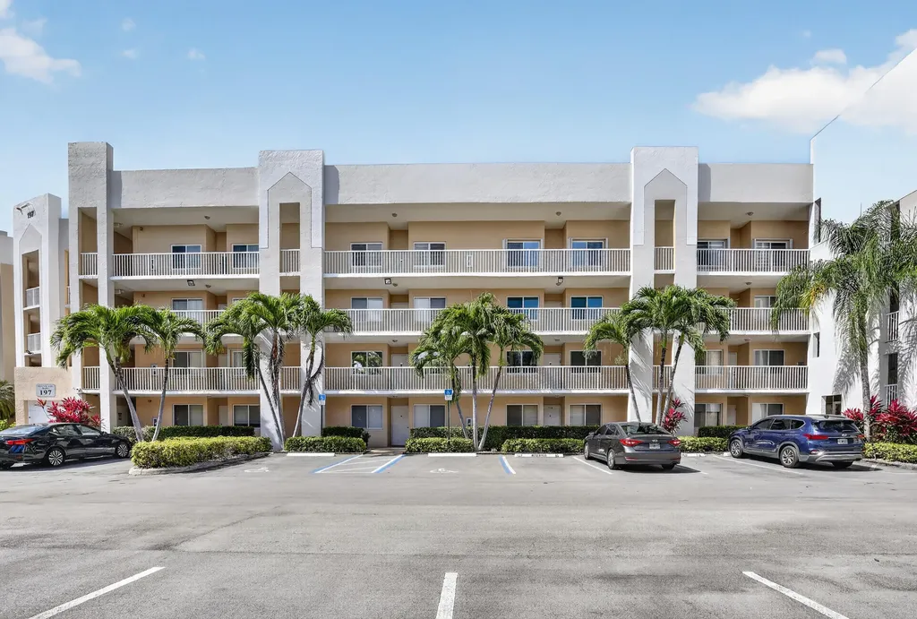 10111 NW 24th Place Sunrise FL 33322