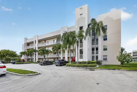 10111 NW 24th Place Sunrise FL 33322