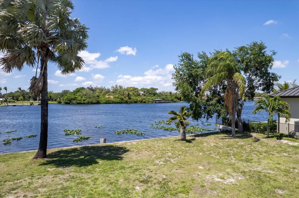6535 Paul Mar Drive Lake Worth FL 33462