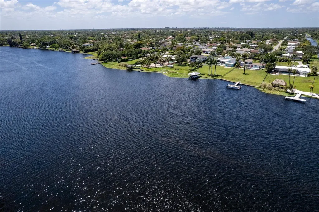 6535 Paul Mar Drive Lake Worth FL 33462