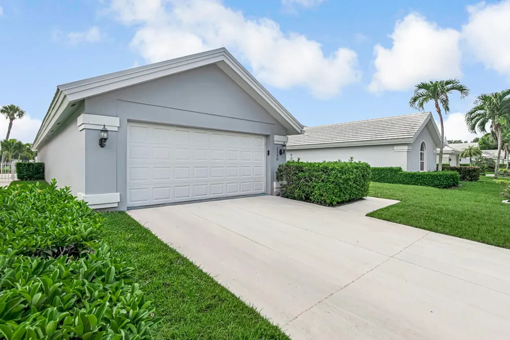 2390 Saratoga Bay Drive West Palm Beach FL 33409