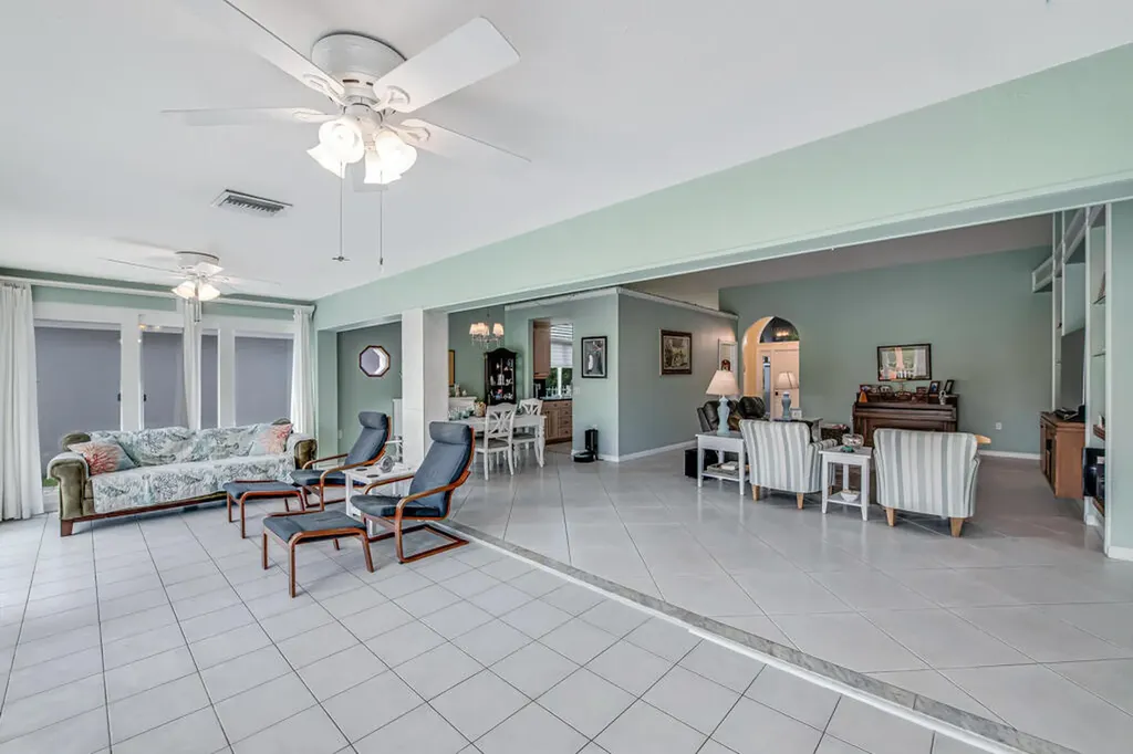 2390 Saratoga Bay Drive West Palm Beach FL 33409
