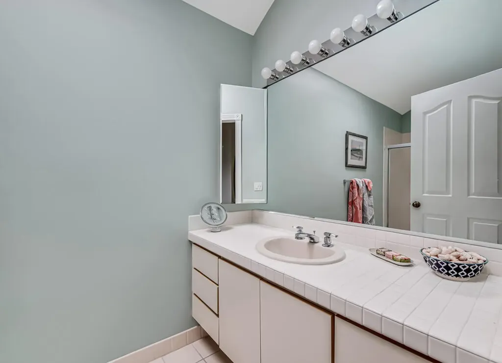 2390 Saratoga Bay Drive West Palm Beach FL 33409