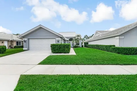 2390 Saratoga Bay Drive West Palm Beach FL 33409