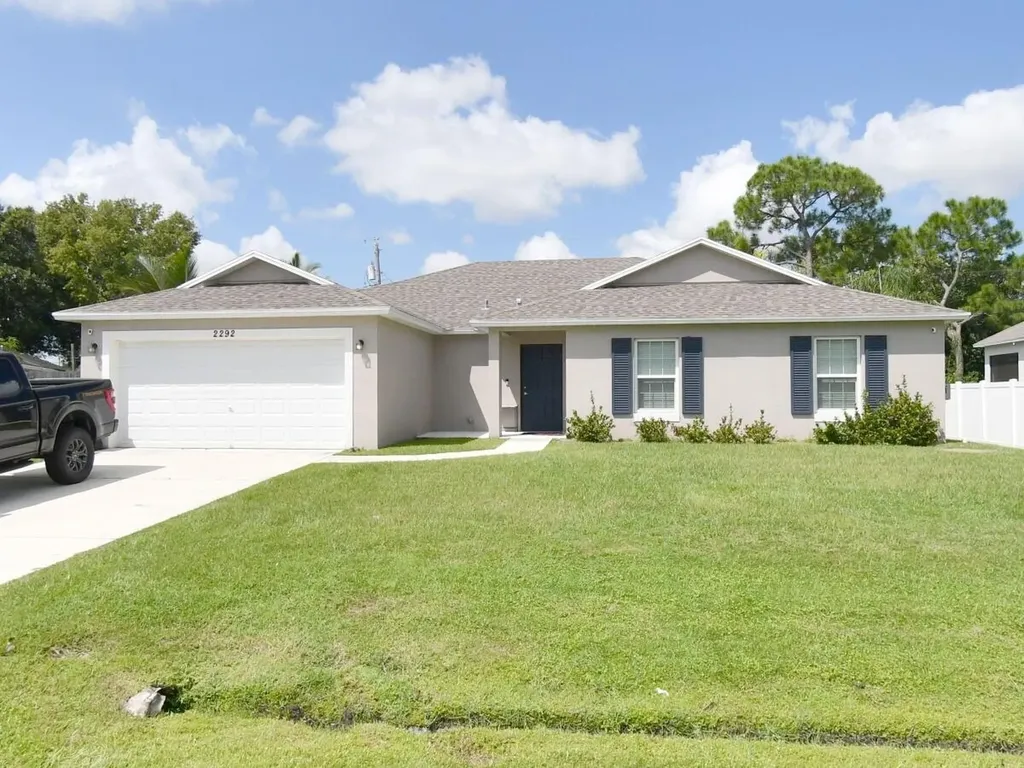 2292 SW Franklin Street Port St Lucie FL 34953