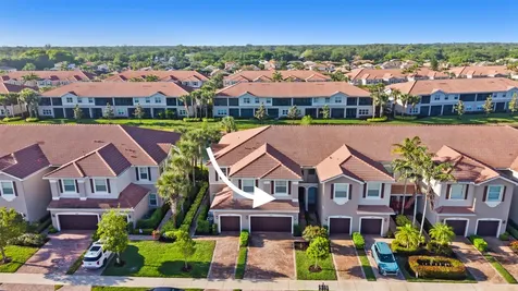 6513 Monterey Point Naples FL 34105