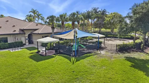 6513 Monterey Point Naples FL 34105