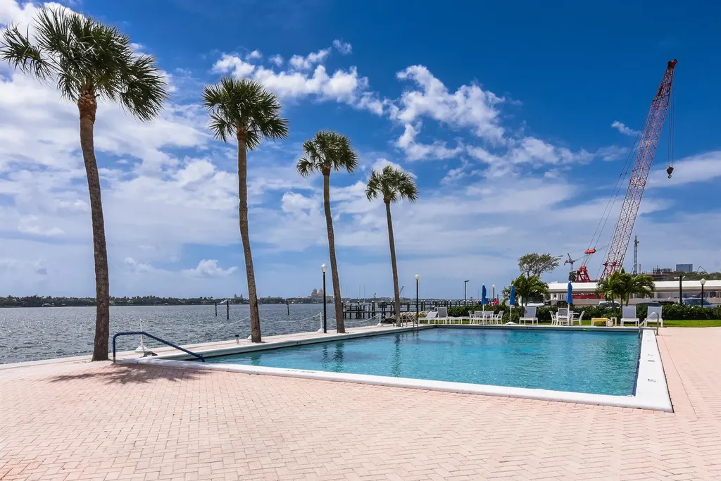 2600 N Flagler Drive West Palm Beach FL 33407