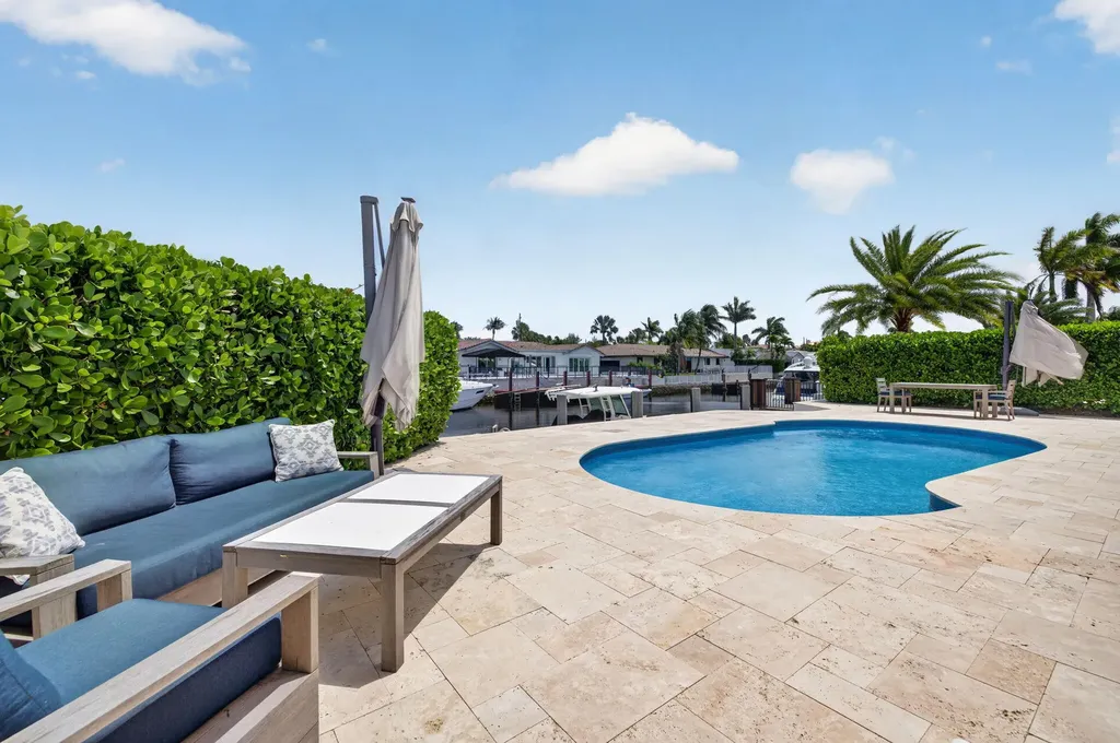 4460 NE 26th Avenue Lighthouse Point FL 33064