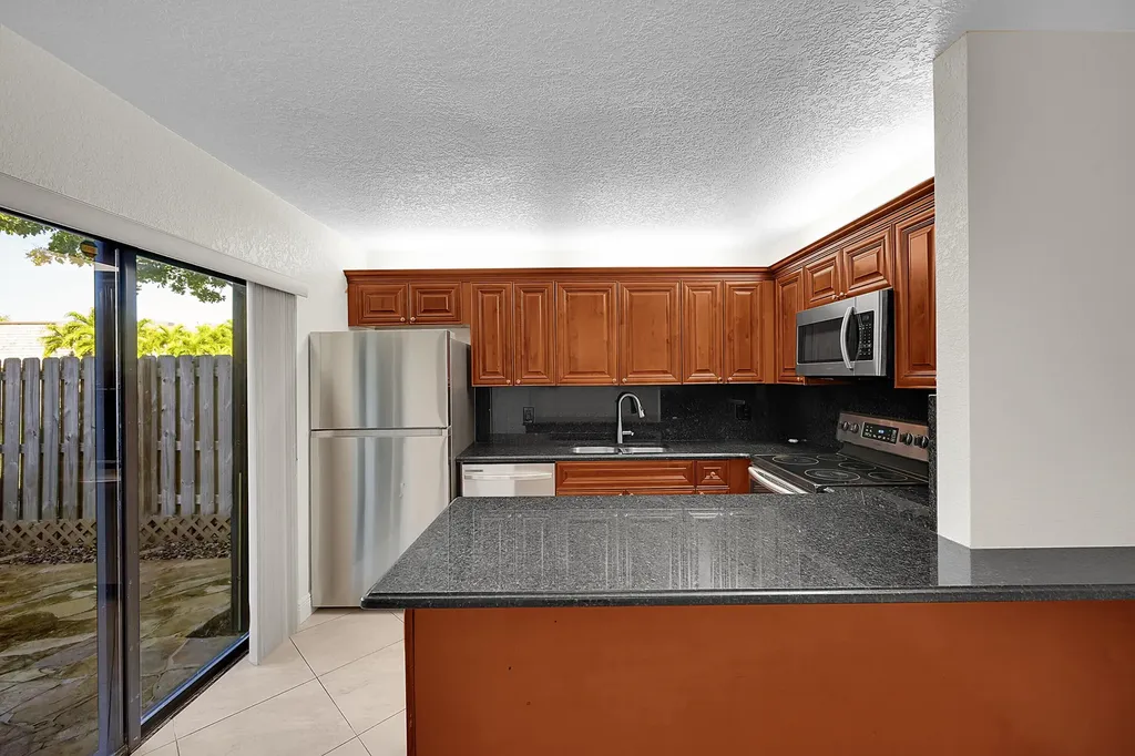 128 Lake Arbor Drive Palm Springs FL 33461