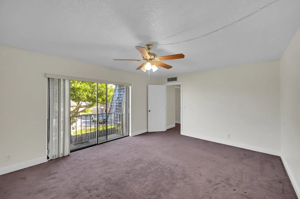 128 Lake Arbor Drive Palm Springs FL 33461