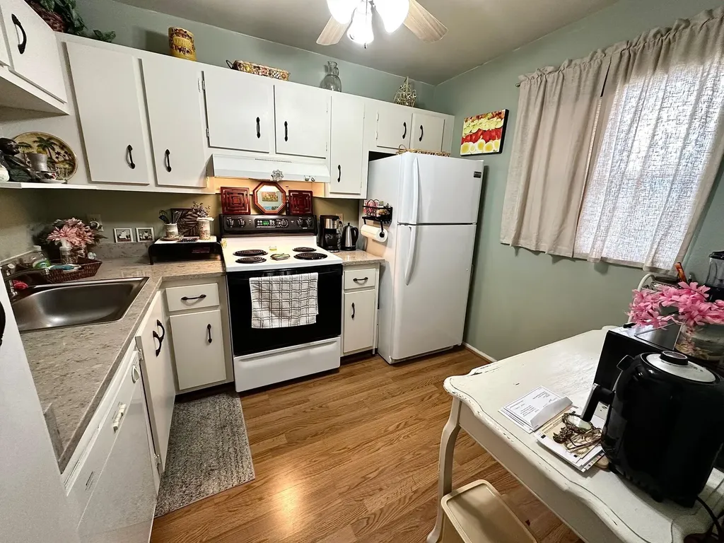 4311 Crystal Lake Drive Deerfield Beach FL 33064