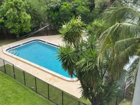 4311 Crystal Lake Drive Deerfield Beach FL 33064
