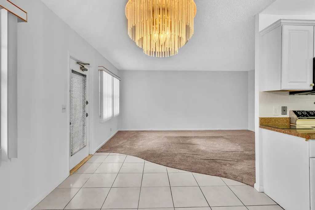 2066 Exeter D Boca Raton FL 33434