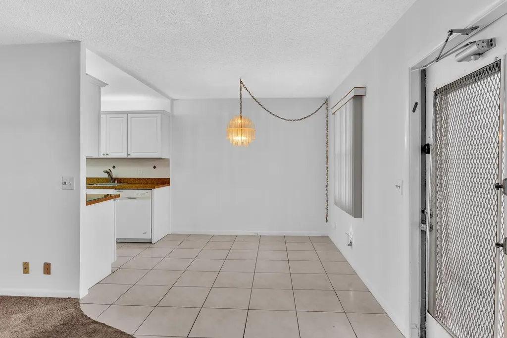 2066 Exeter D Boca Raton FL 33434