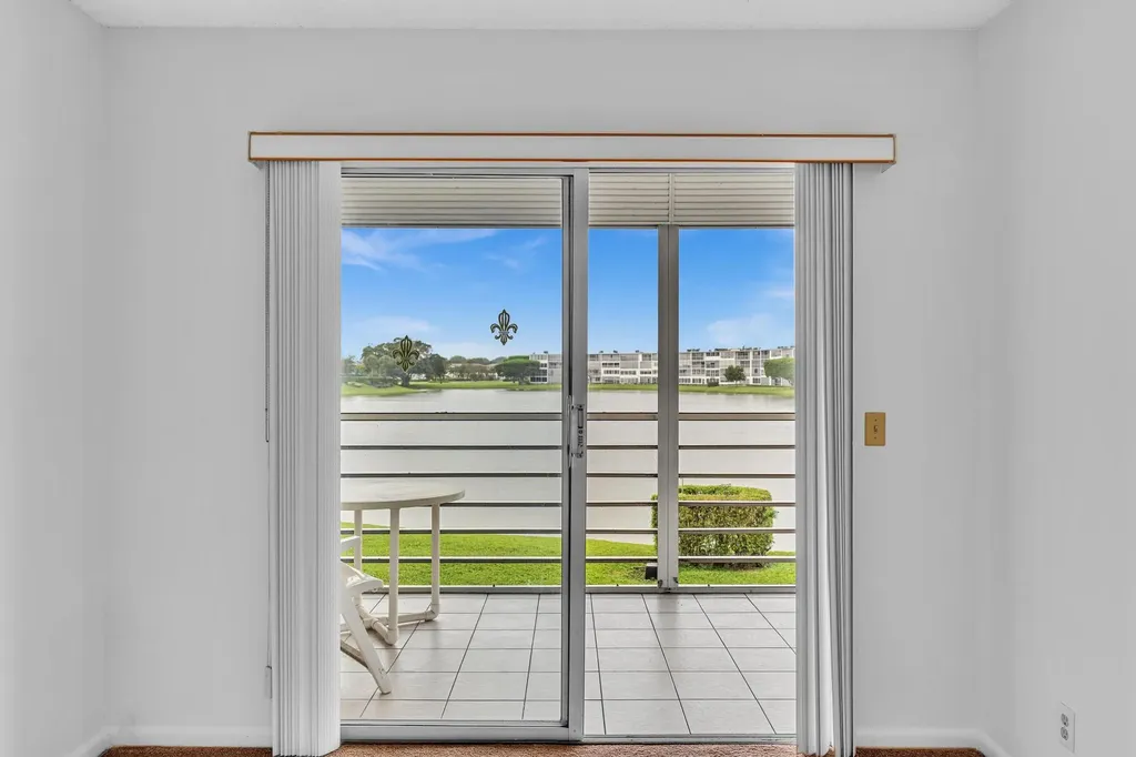 2066 Exeter D Boca Raton FL 33434