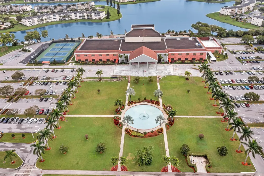 2066 Exeter D Boca Raton FL 33434