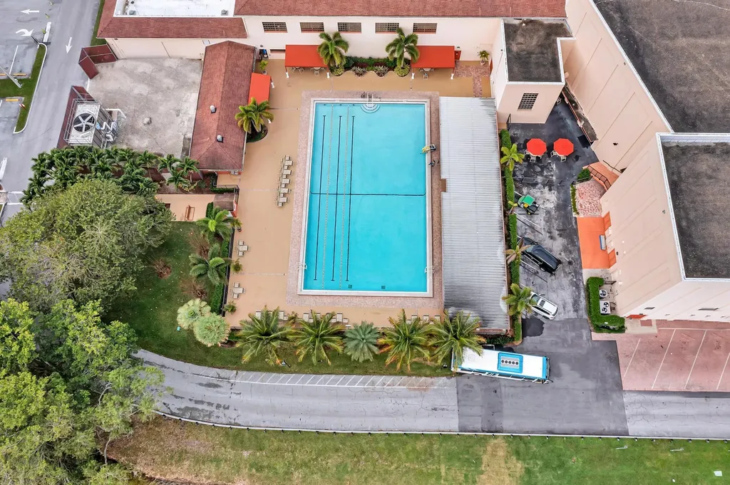 2066 Exeter D Boca Raton FL 33434