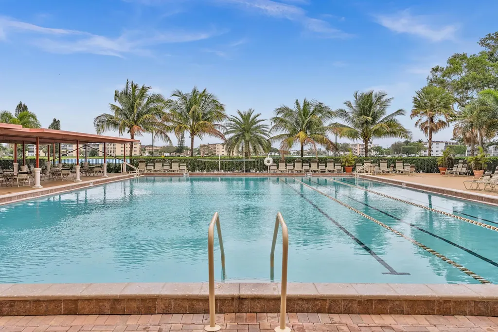 2066 Exeter D Boca Raton FL 33434