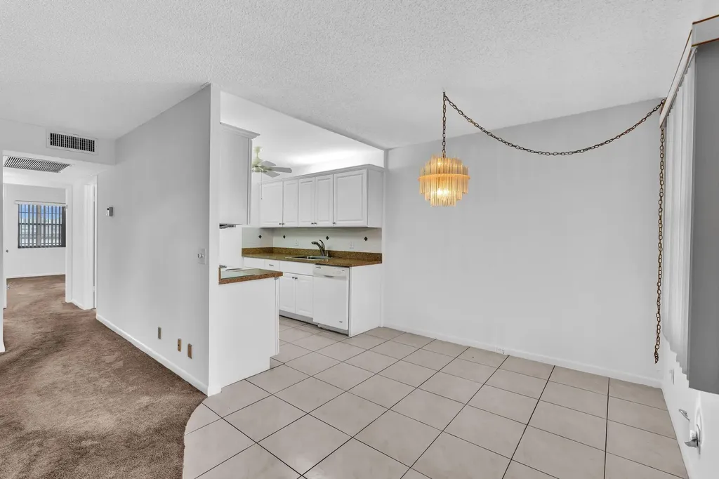 2066 Exeter D Boca Raton FL 33434