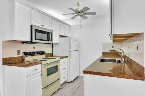 2066 Exeter D Boca Raton FL 33434
