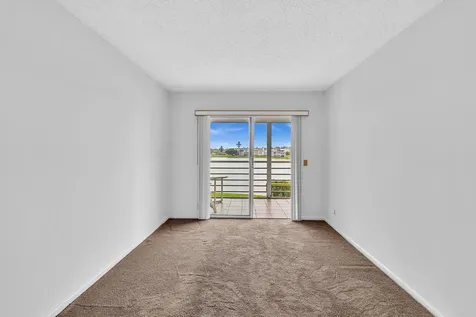 2066 Exeter D Boca Raton FL 33434