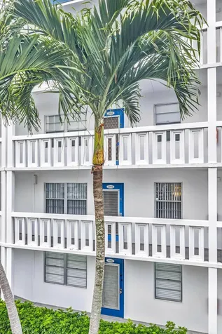 2066 Exeter D Boca Raton FL 33434