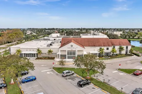 2066 Exeter D Boca Raton FL 33434