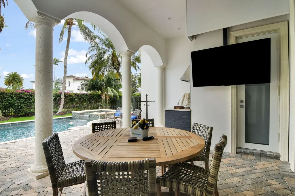11202 Orange Hibiscus Lane Palm Beach Gardens FL 33418
