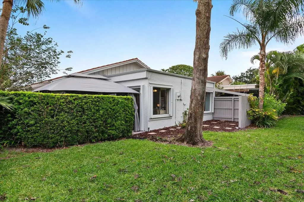 5622 Ainsley Court Boynton Beach FL 33437