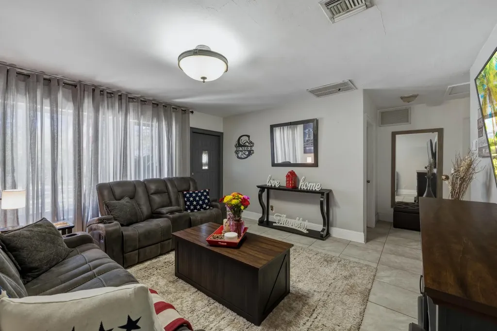 340 NE 44th Court Deerfield Beach FL 33064