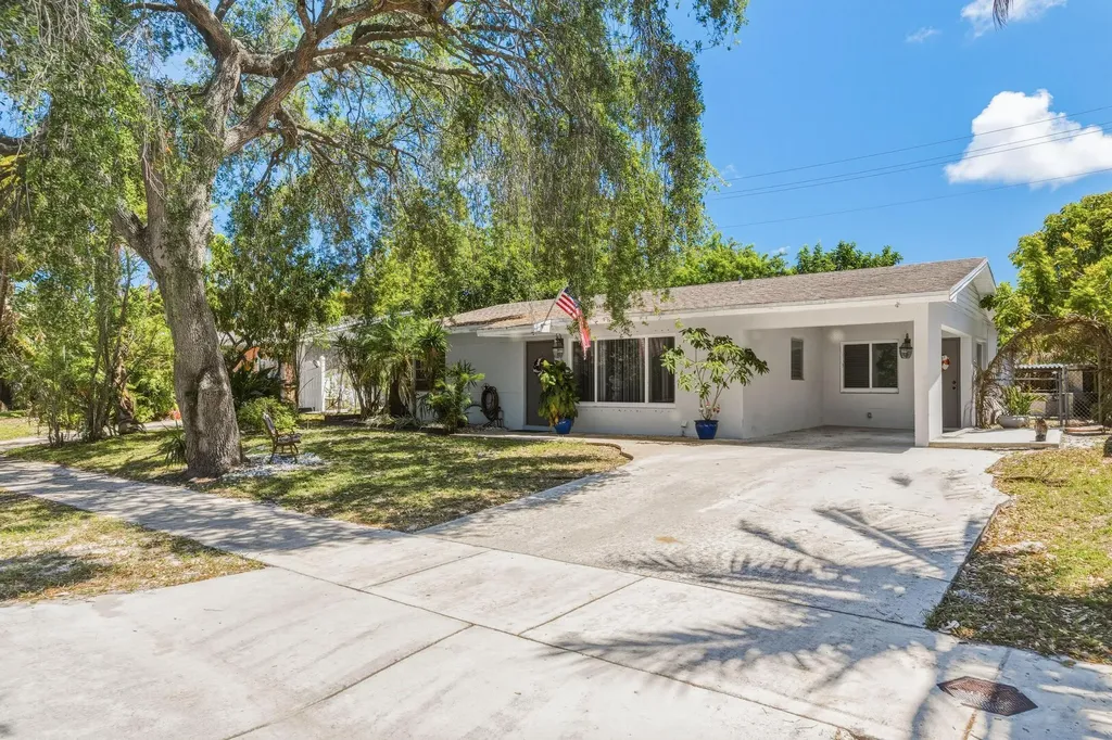 340 NE 44th Court Deerfield Beach FL 33064