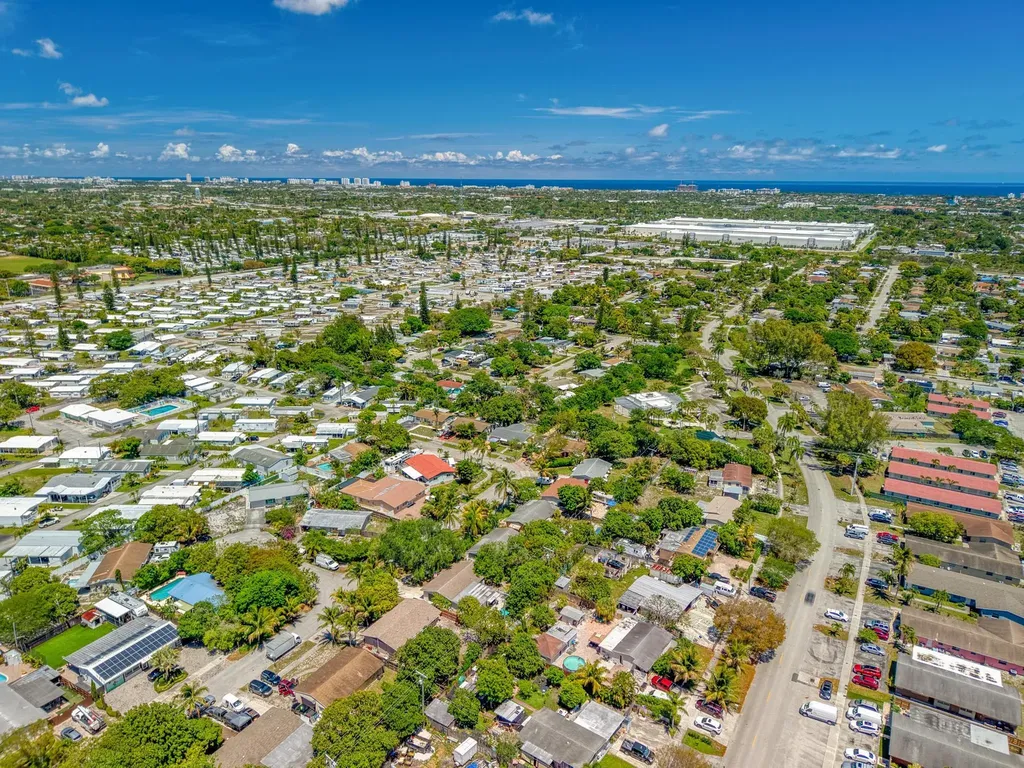340 NE 44th Court Deerfield Beach FL 33064