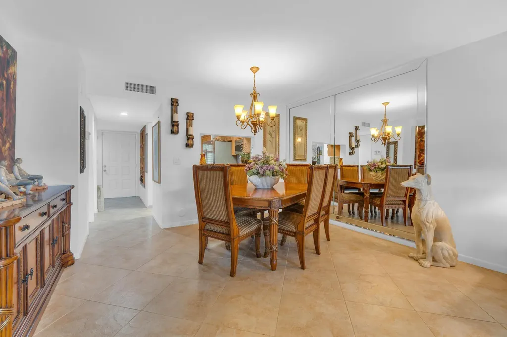 7351 Kinghurst Drive Delray Beach FL 33446