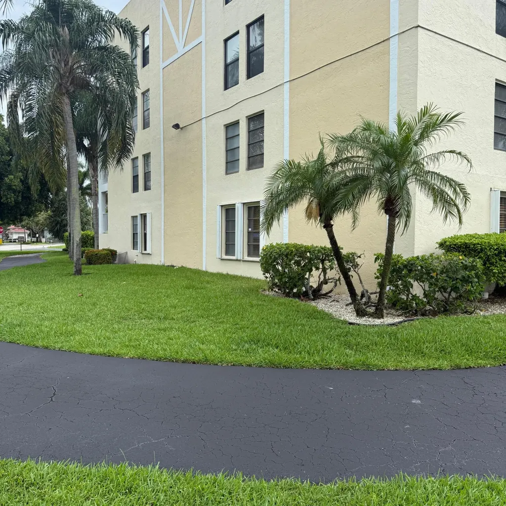 7351 Kinghurst Drive Delray Beach FL 33446