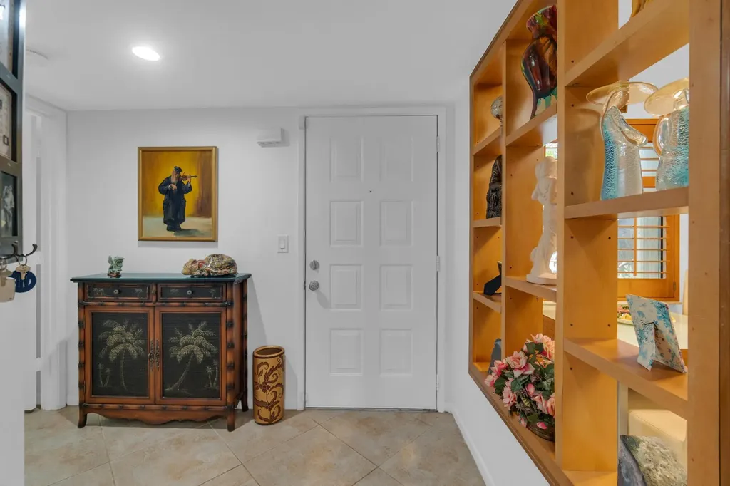 7351 Kinghurst Drive Delray Beach FL 33446